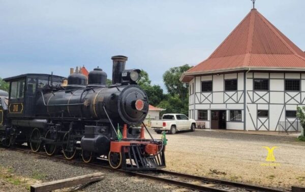 Trem das Etnias