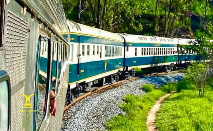 PASSEIO DE TREM GUARAREMA - CARRO RESTAURANTE